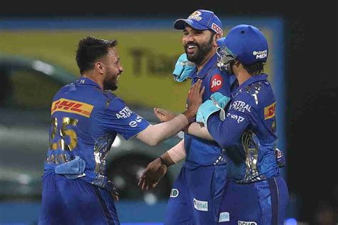 mumbai indians released players